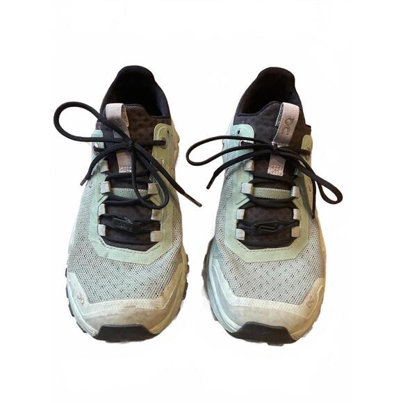 On Running Shoes - On Running Cloud Waterproof Running Shoes Women's 6.5 Green